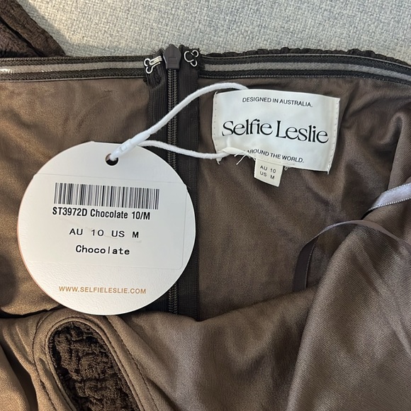 Selfie Leslie - HORIZON STRAPLESS TEXTURED MIDI DRESS CHOCOLATE - NEW - Size M - Picture 5 of 7
